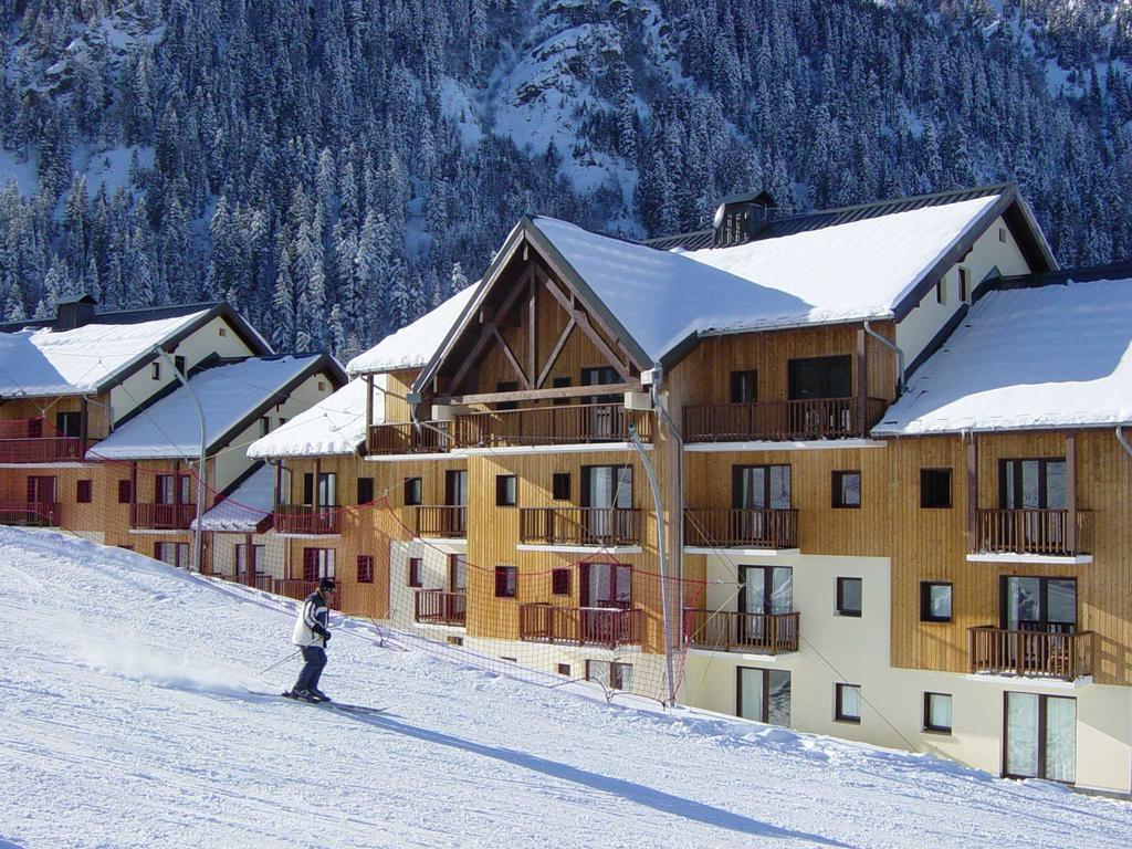 Madame Vacances Residence Les Chalets Du Thabor 瓦尔弗雷加斯 外观 照片