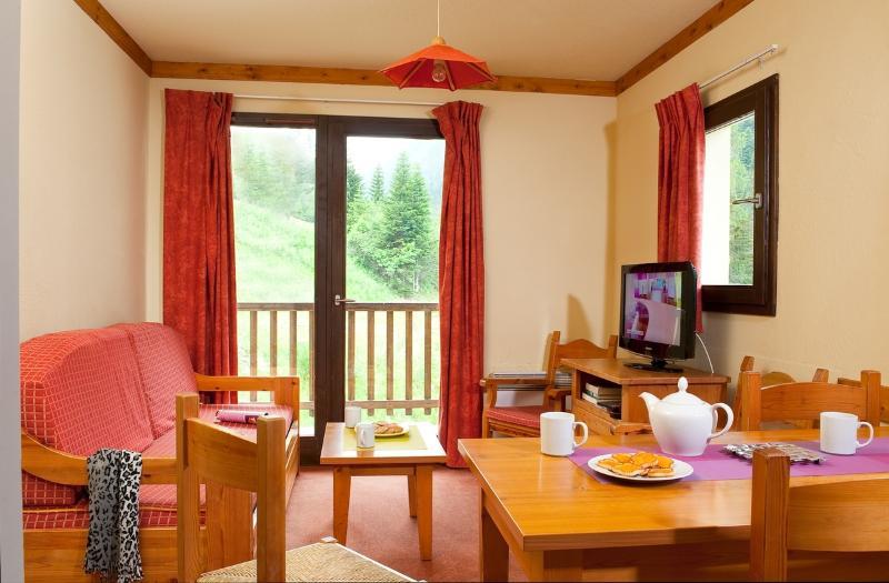 Madame Vacances Residence Les Chalets Du Thabor 瓦尔弗雷加斯 外观 照片
