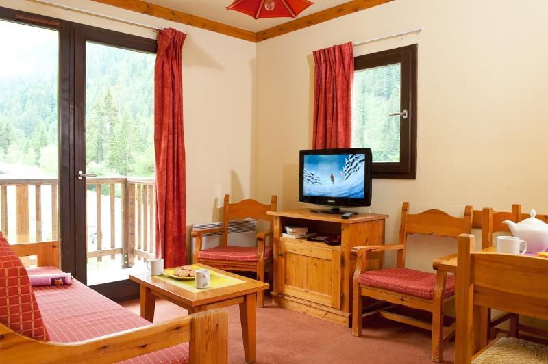 Madame Vacances Residence Les Chalets Du Thabor 瓦尔弗雷加斯 外观 照片